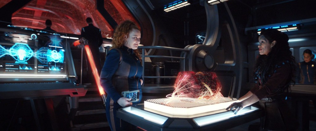 STDP 038 - Star Trek Discovery S2E13 (29:09) - Tilly & Po in Engineering.