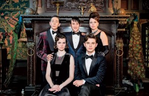 gotham-penguin-family-portrait-174221