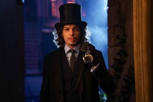 GU48 - Look Into My Eyes - Mad Hatter